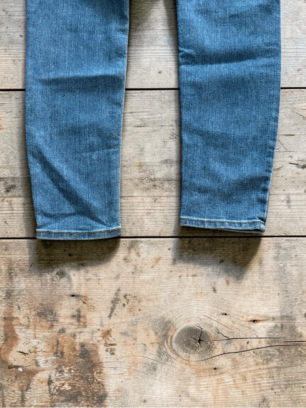 Old Navy Women Size 0 Mid Rise Rockstar Super Skinny Denim Blue Jeans Light Wash - Picture 6 of 9